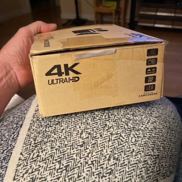 DVC digital video camcorder 4K with all the attachments - Picture 8 of 16